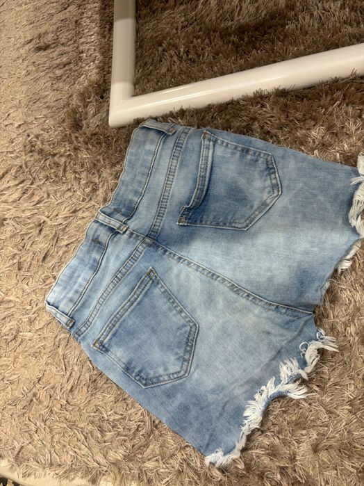 Дамски къси панталони