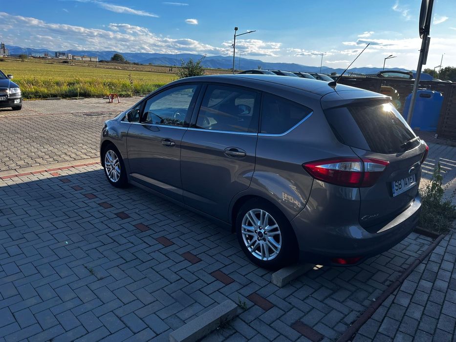 Vând Ford c-max 2013