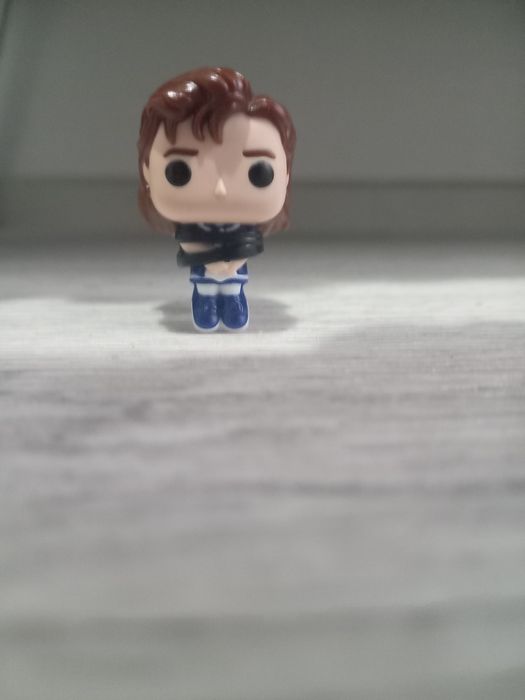 Это фигурки осд-очень странные дела