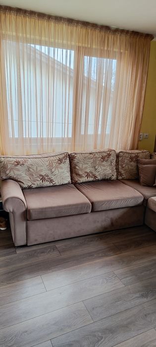 Диван разтегателен + подарък холна маса