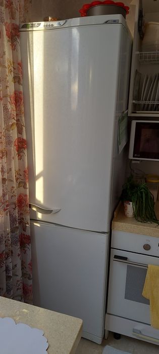 Холодильник Атлант продам