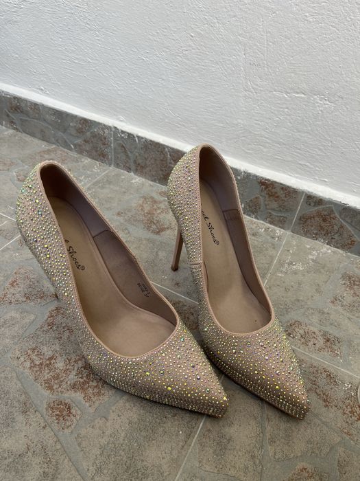 Бежови Токчета - Блестящи