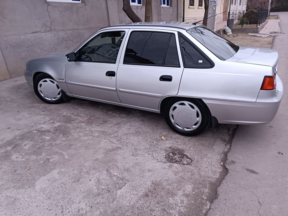 Nexia 2 sotiladi Dons 1.6