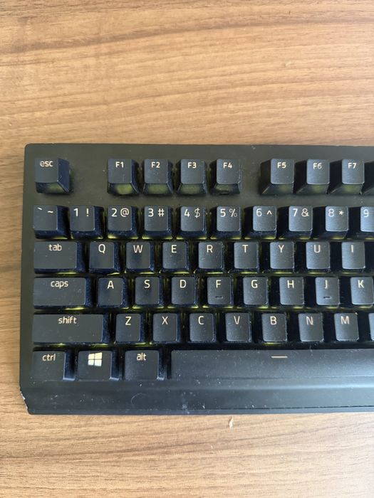 Razer BlackWidow V3 Pro безжична механична клавиатура