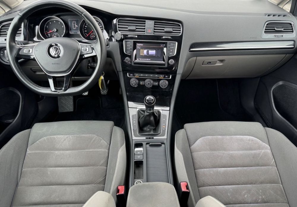 Volkswagen Golf  VII