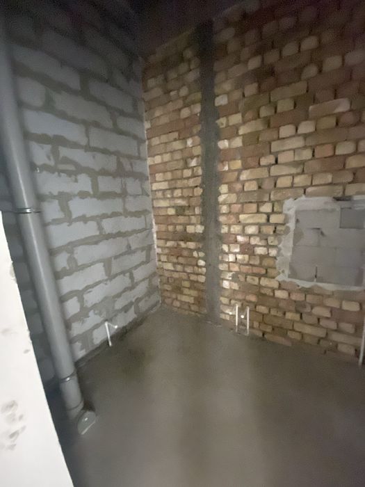 Kvartira 120kv 4xona keles kirp