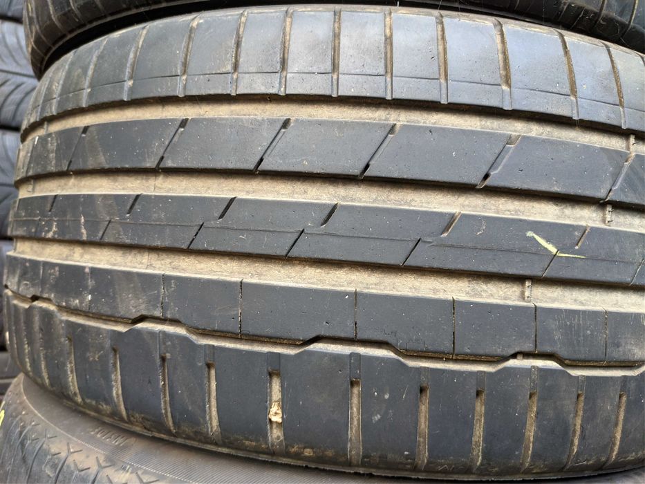 2бр Летни гуми 225 40 19 - Hankook