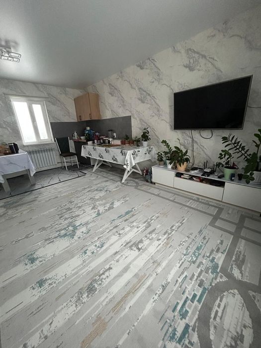 Продаётся новый дом в 20 мкр- не