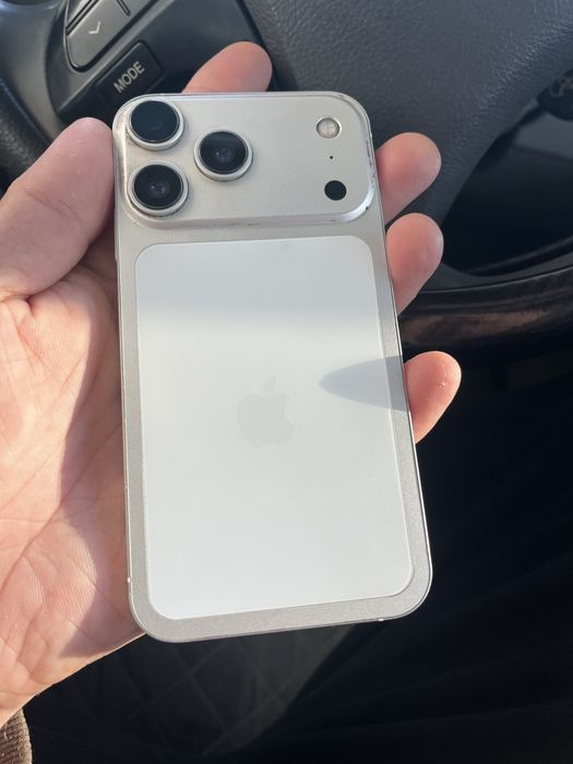iPhone 11 в корпусе 17pro