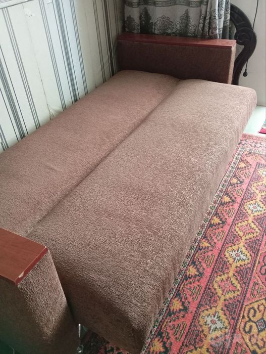 Продаётся диван,