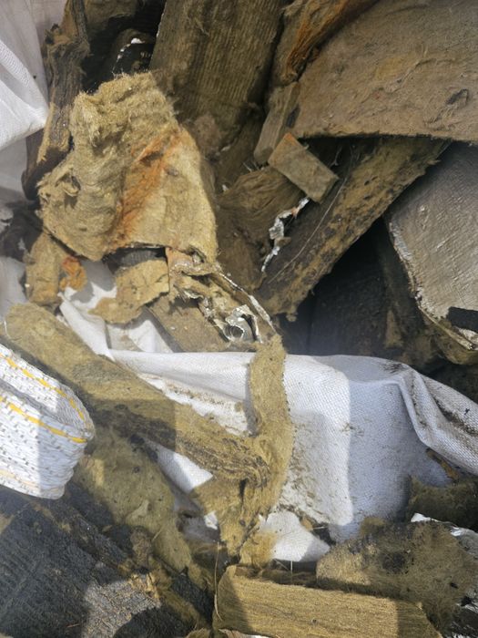 Vata de sticla cu folie de aluminiu pt izolații
