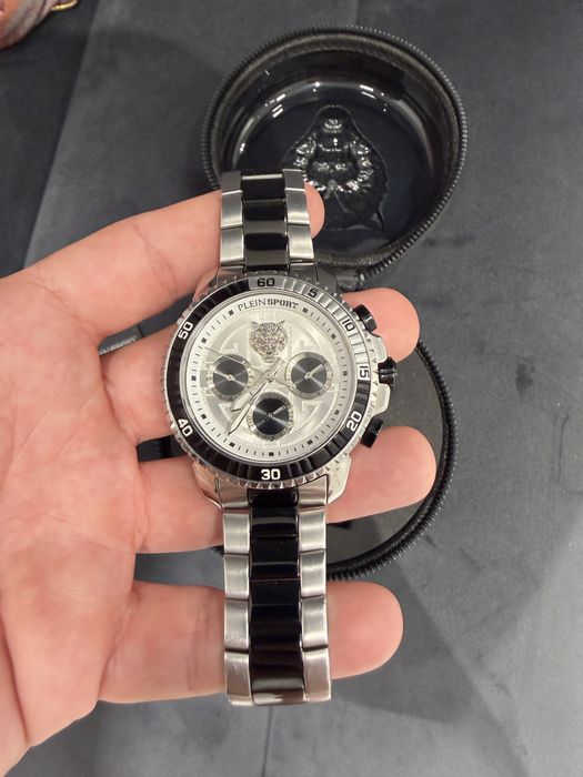Часовник Philipp Plein Sport