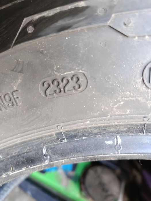 БУСОВИ ЛЕТНИ -2023г.-16цола-215/75-1бр.-140лв."CONTINENTAL"-като нови