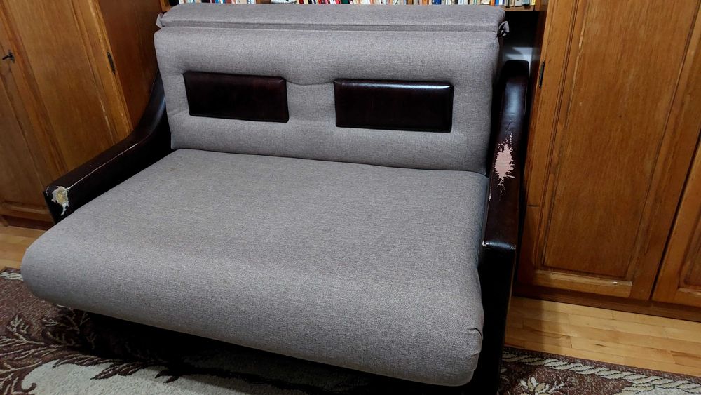 Mobila lemn masiv dormitor