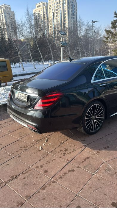 Продам бампер мерседес w222 AMG