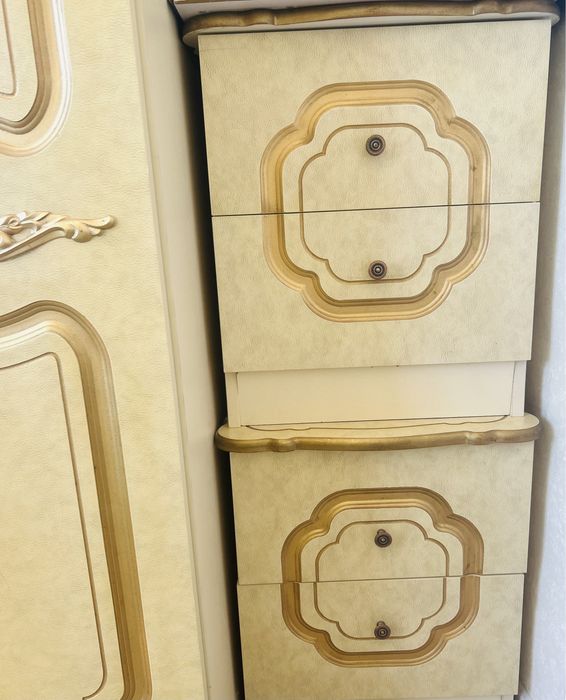 Спальный гарнитур б/у