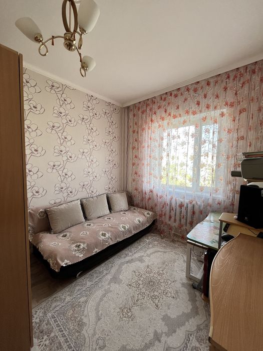 Продам 4-х ком квартиру, лен. проекта.