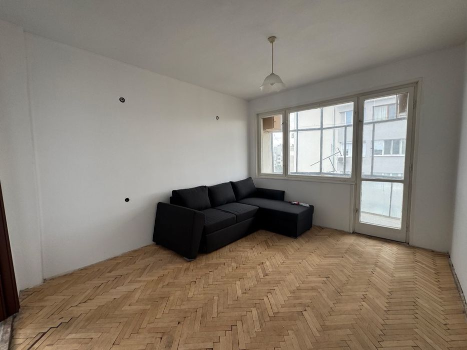 Продава се Двустаен апартамент в Търговище, Център - 65 кв.м за 1295 €/кв.м - Снимка #1