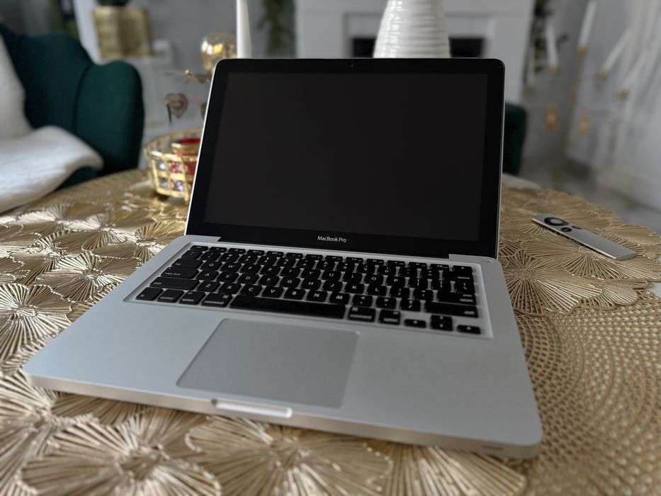 Apple MacBook Pro 13” - i5 / 16Gb RAM / 256Gb SSD!