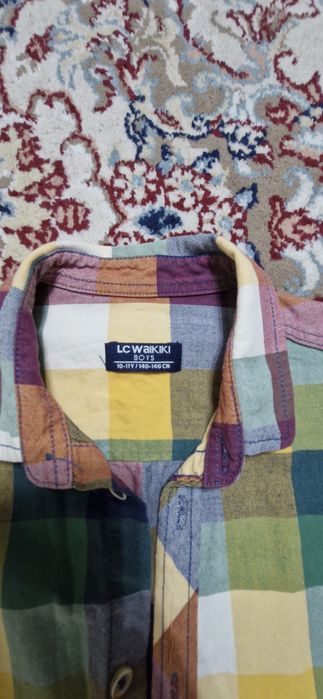 Продам 2 рубашки.