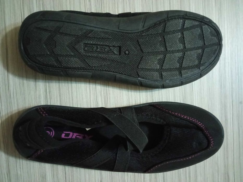 Спортни обувки номер 36