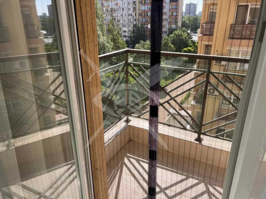 Дава се под наем Тристаен апартамент в София, Военна рампа - 80 кв.м за 718.08 € - Снимка #11