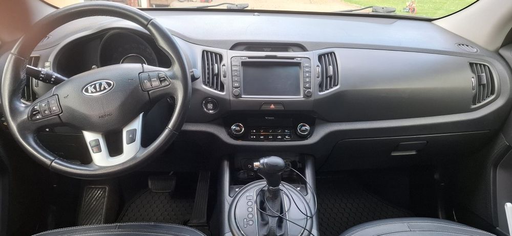 Kia Sportage 2011 benzină, 9.900 € — imagine 5