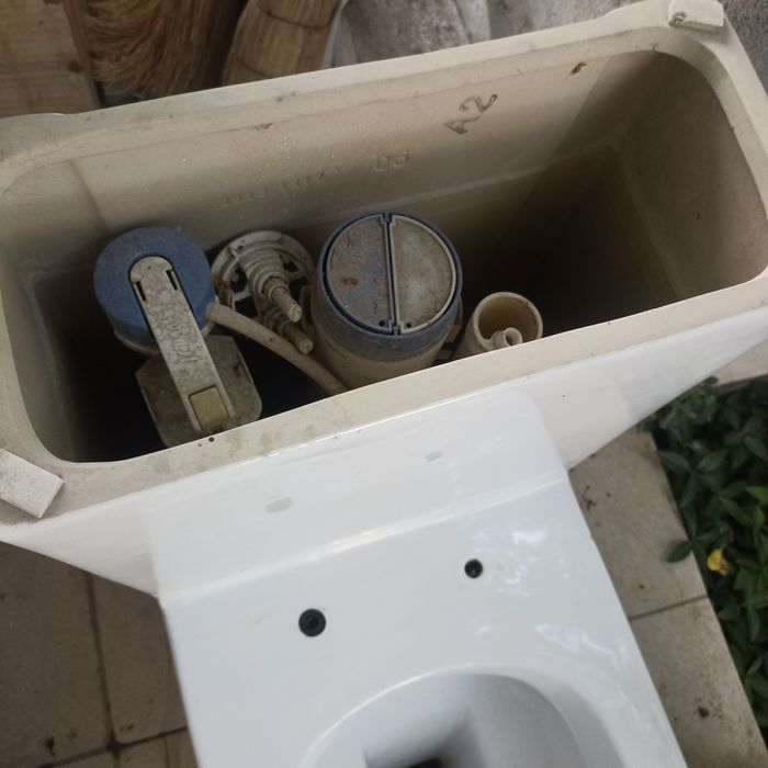 Унитаз литой б/у
