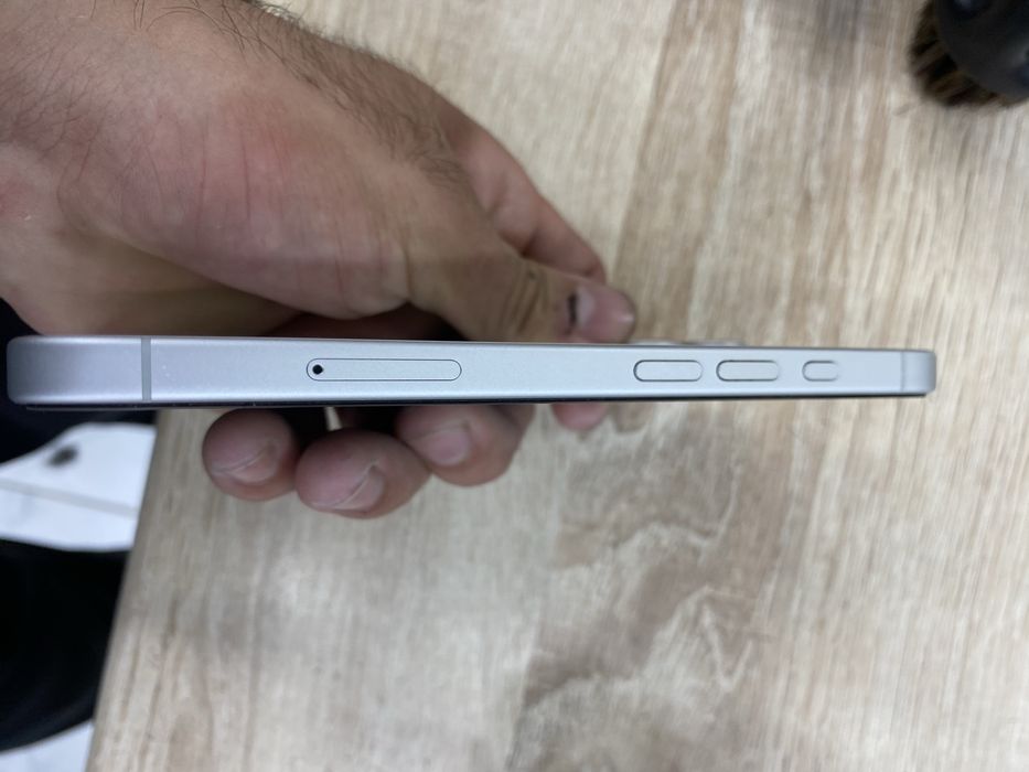IPhone 16 в отличном состоянии