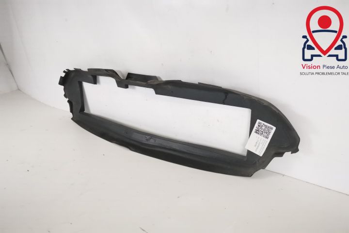 Оригинален въздушен дефлектор в добро състояние Мерцедес-Бенц ГЛА-Клас