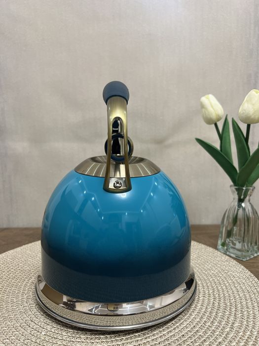 Чайник Lazneyru