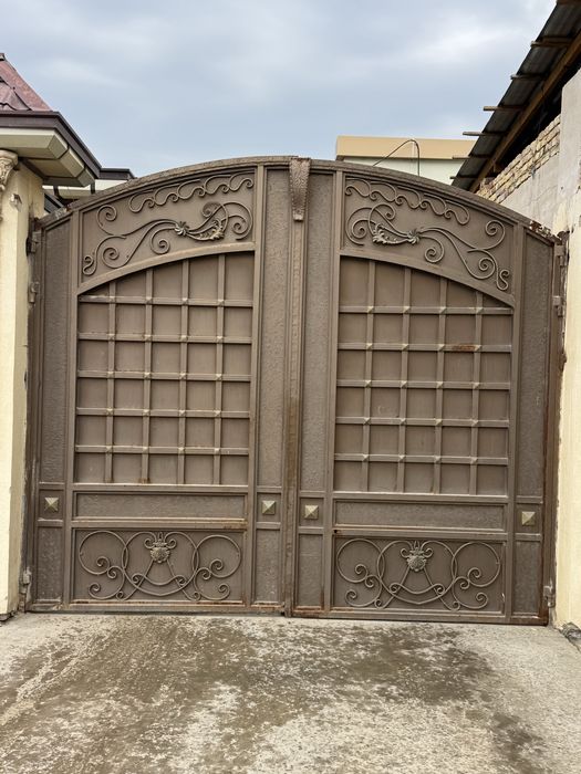 Temir darvoza sotiladi