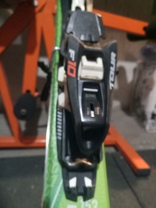 Legaturi ski/schi/schiuri de tura marker F10