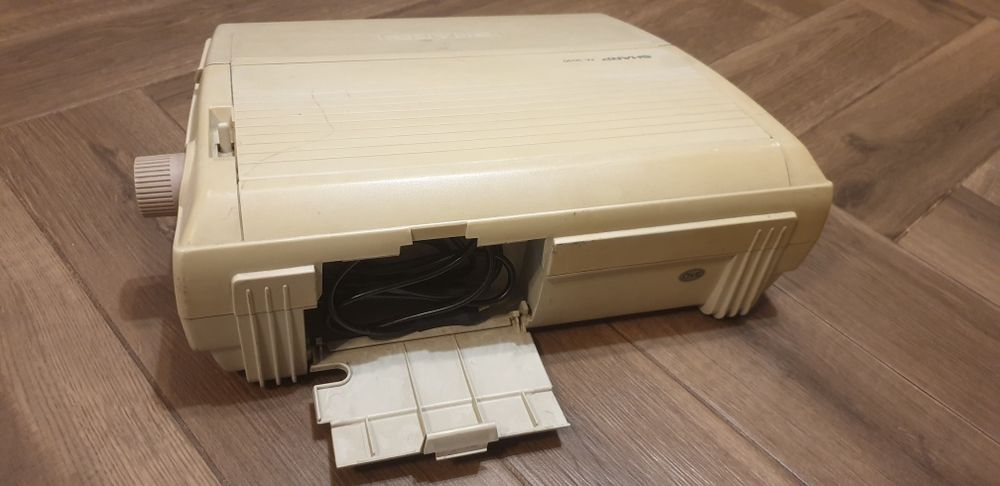 Masina de scris electrica SHARP  PA-3030