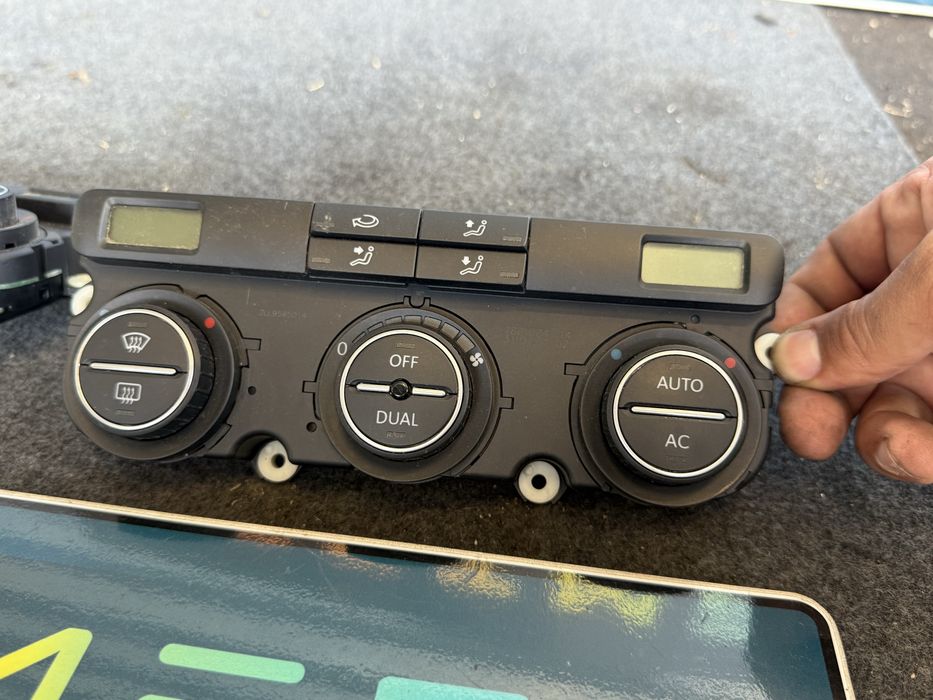 Панел за климатроник VW PASSAT JETTA GOLF Touran и други
