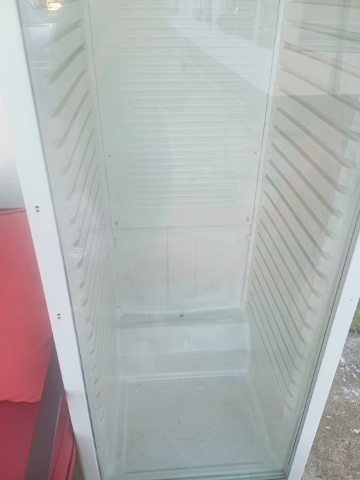 Хладилна витрина