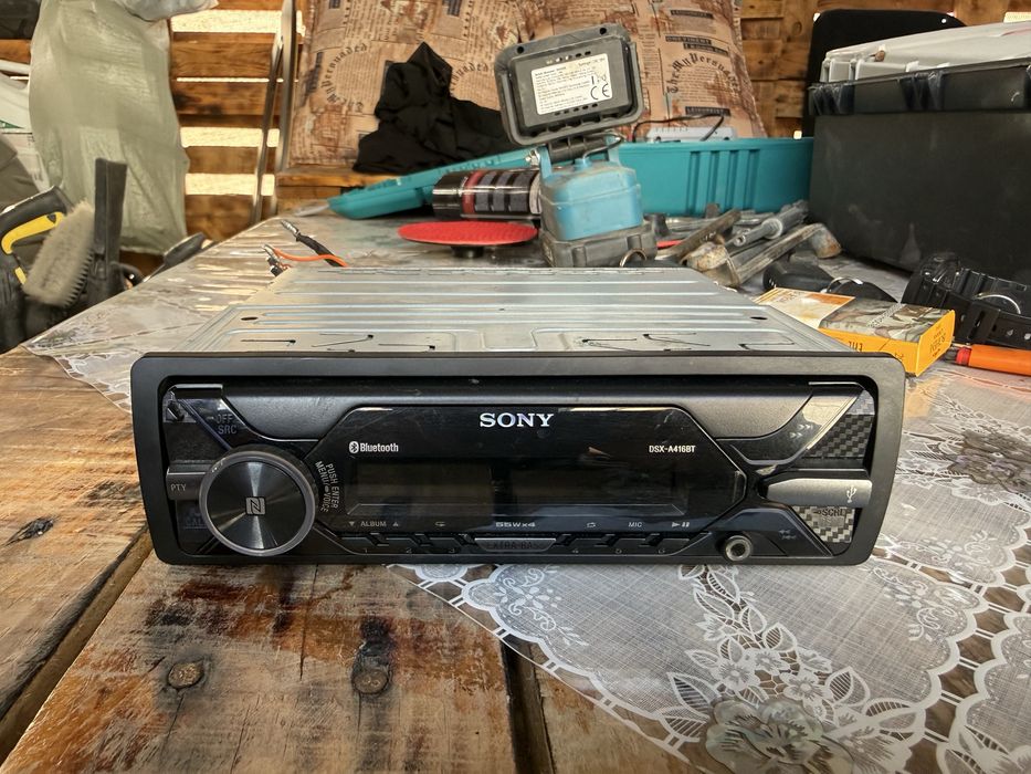 Продам магнитолу Sony