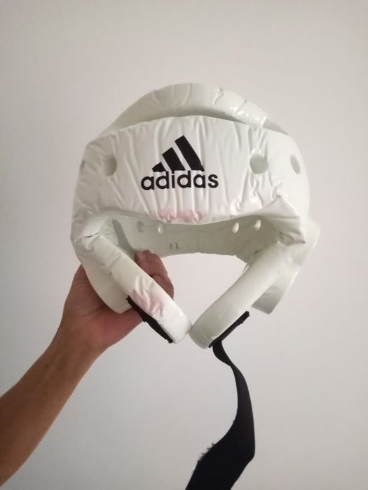 Протектор, шлем таеквондо продаётся