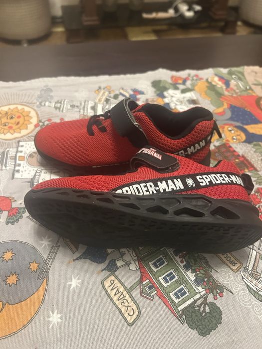 Продаются макасины детские новые