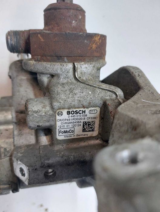 Pompa injectie Ford Fiesta 1.4 tdci cod 0445010539