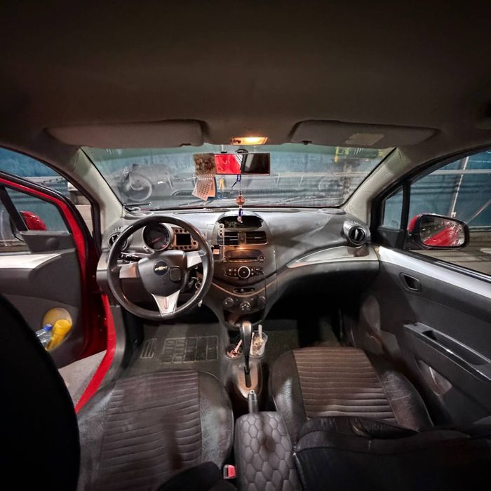 Продается спарк 2012