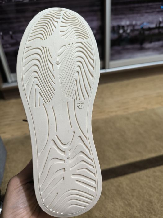 Продам обувь на мальчика