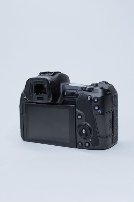 Продается Canon Eos R