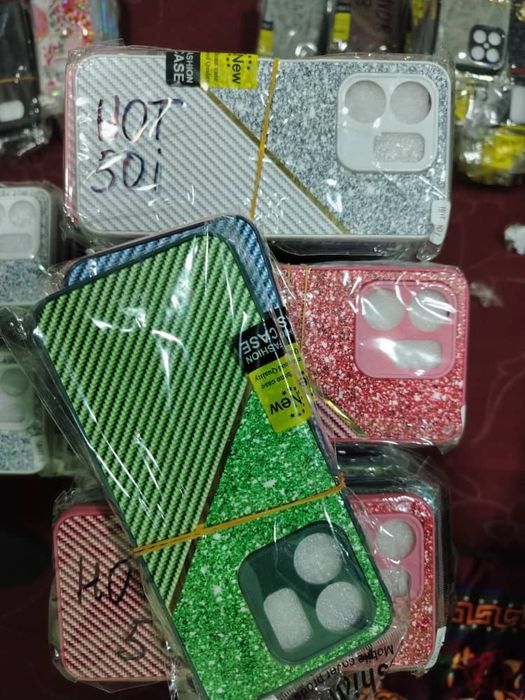 Optom telefon chexollari sotiladi