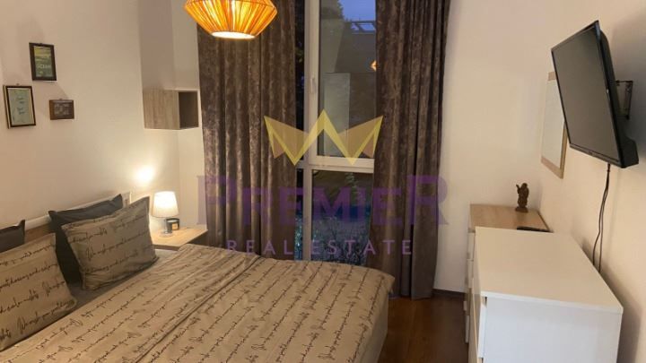 Дава се под наем Тристаен апартамент в Варна, м-т Траката - 89 кв.м за 820 € - Снимка #4