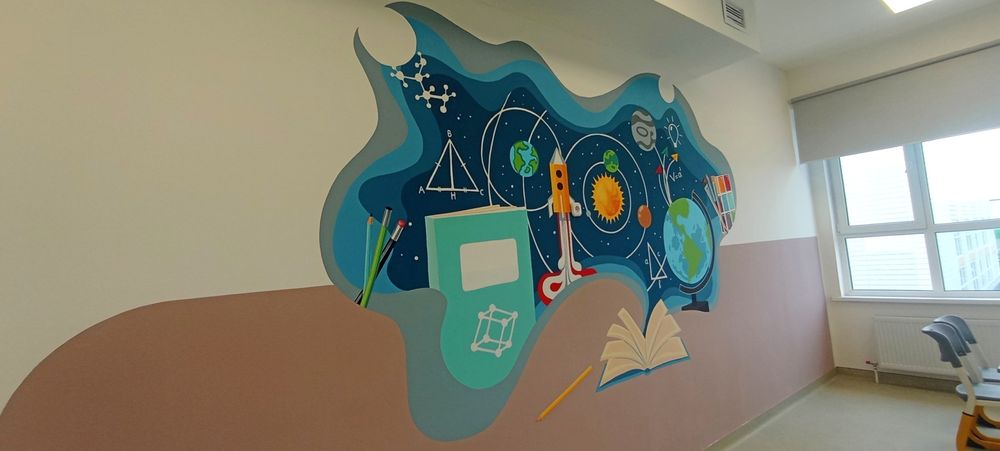 Роспись стен в школах и садиках