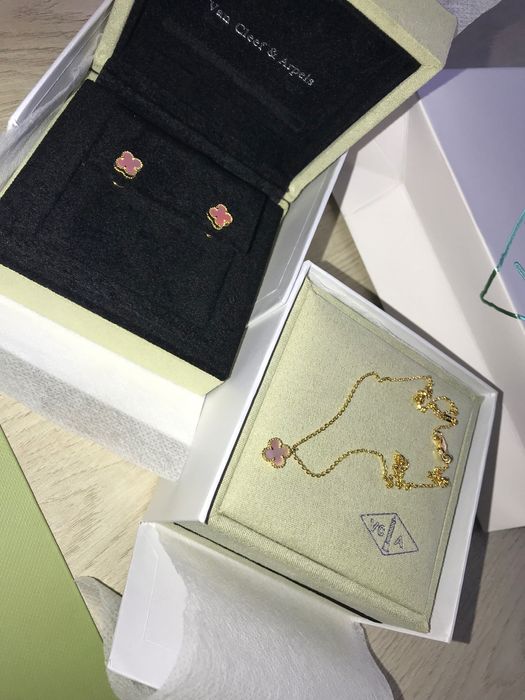 Van cleef гривни , обеци , колие