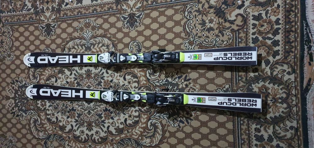 Горные лыжи HEAD
