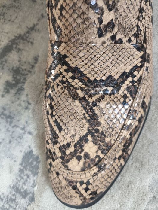 Продается лоферы