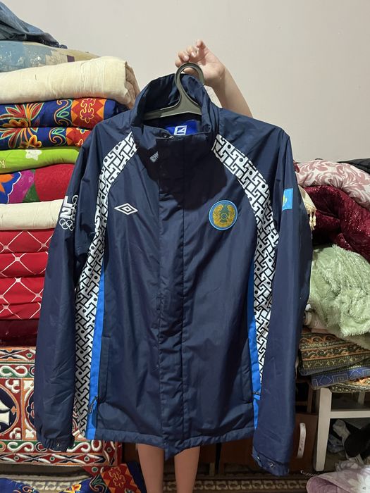 For Champion’s ветровка